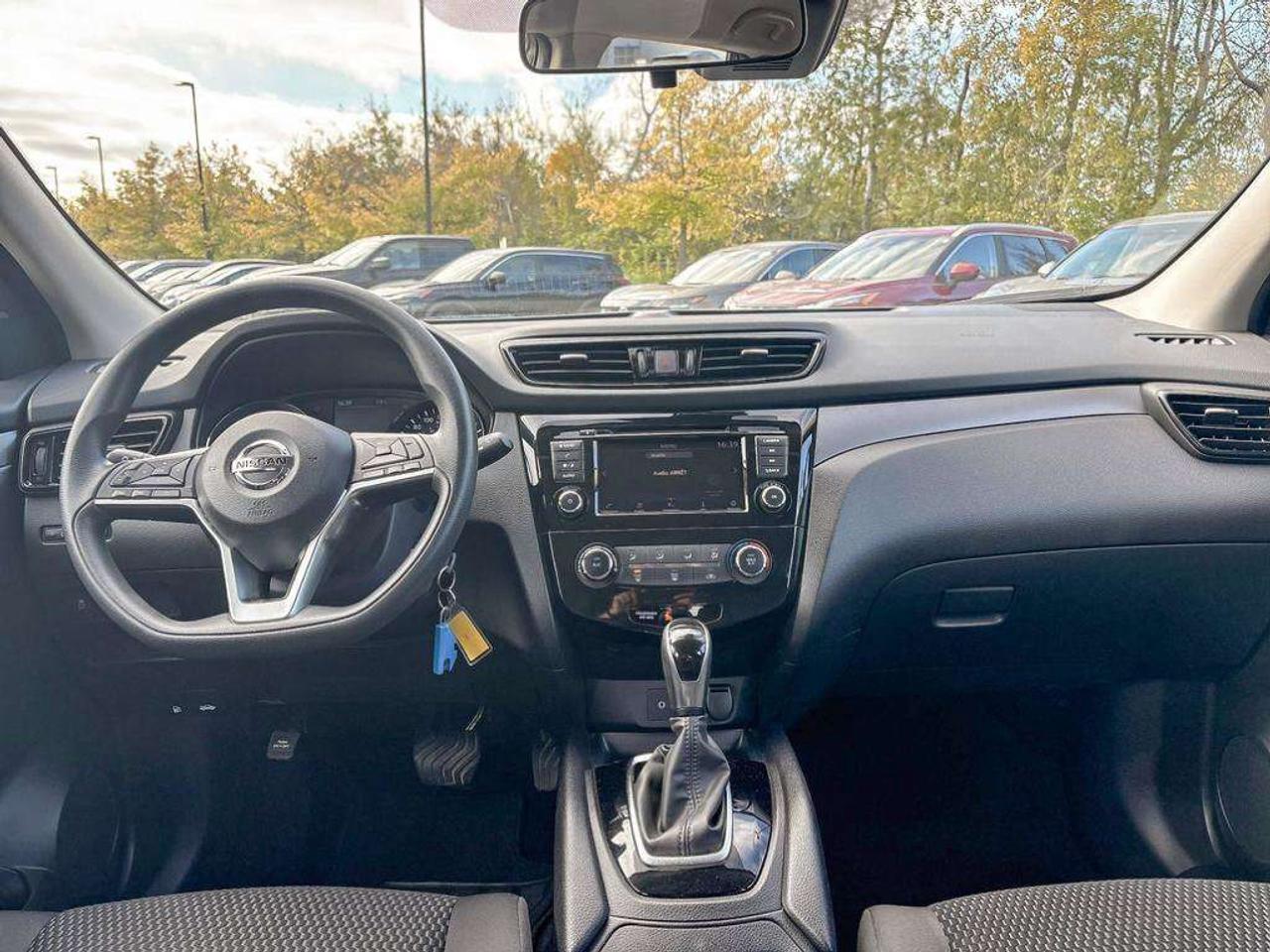 2023 Nissan Qashqai S   Apple Car Play   Android Auto Photo