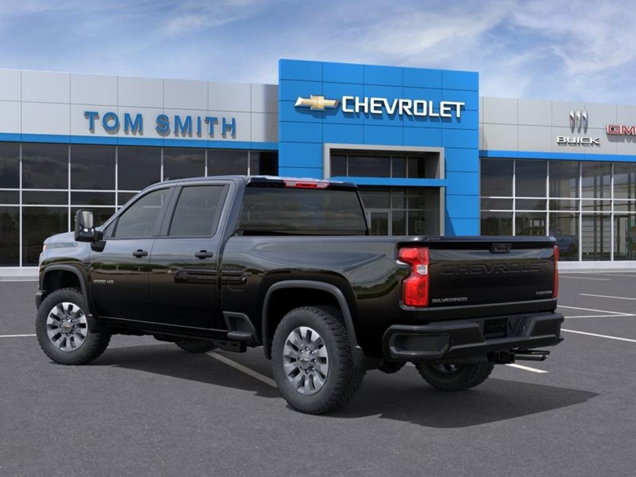 2026 Chevrolet SILVERADO 2500HD 4WD Crew Cab Standard Box Custom Photo