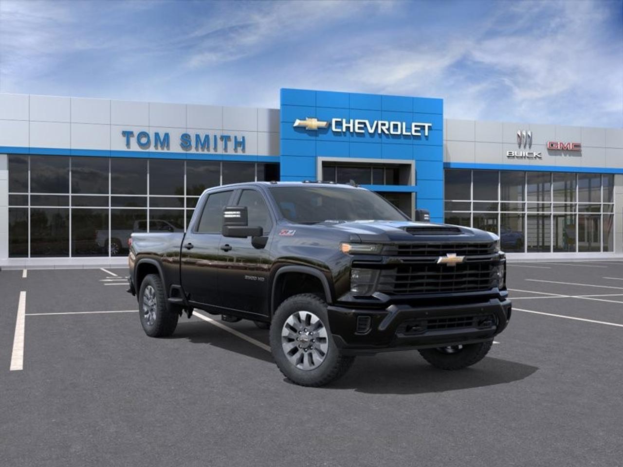 2026 Chevrolet SILVERADO 2500HD 4WD Crew Cab Standard Box Custom Photo5