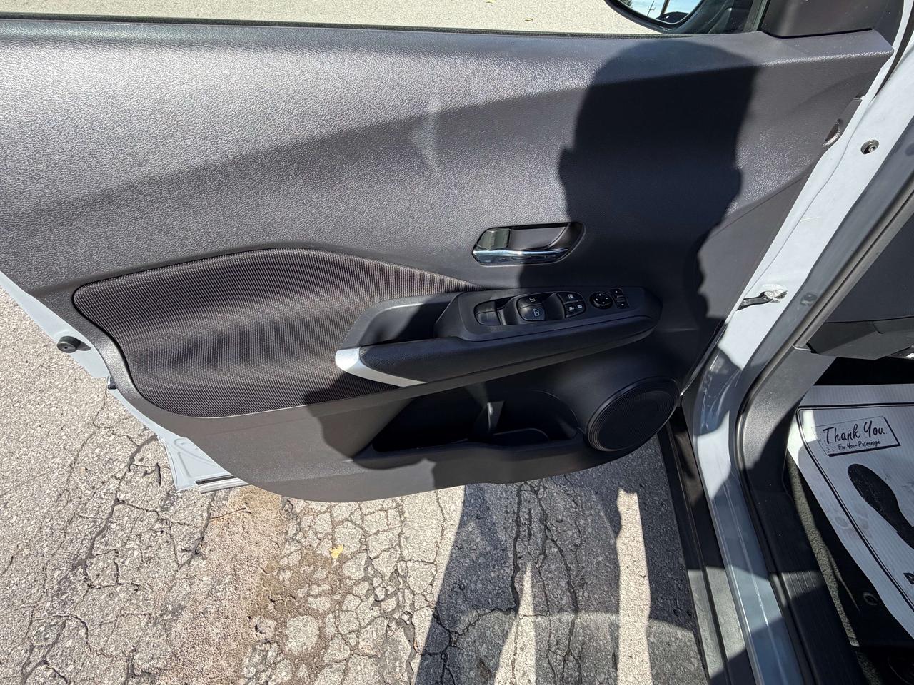 2024 Nissan Kicks SV/AWD/HEATED SEATS/BACK UP CAM/CALL PICTON Photo