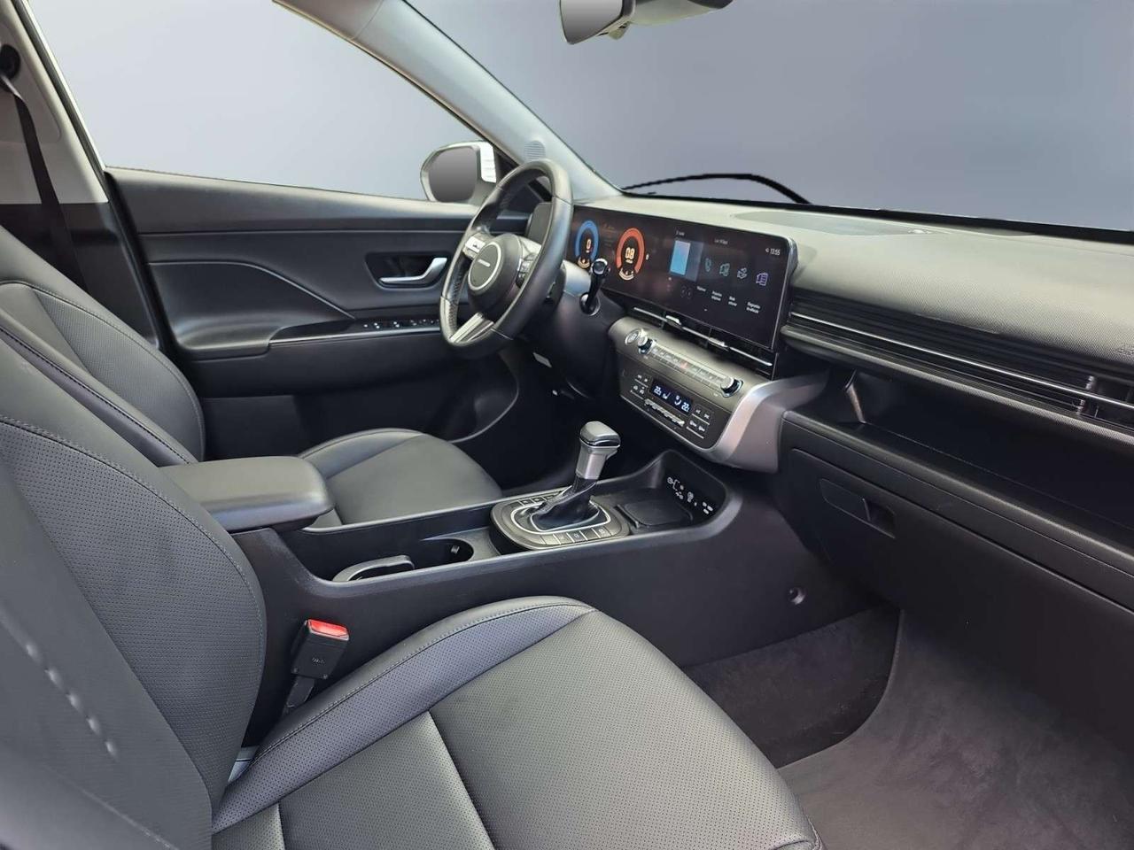 2025 Hyundai KONA 2.0L  AWD w/Trend Package * NO ACCIDENTS / ROOF / LEATHER / DRIVER ASSIST Photo
