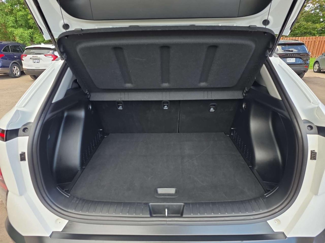 2025 Hyundai KONA 2.0L  AWD w/Trend Package * NO ACCIDENTS / ROOF / LEATHER / DRIVER ASSIST Photo