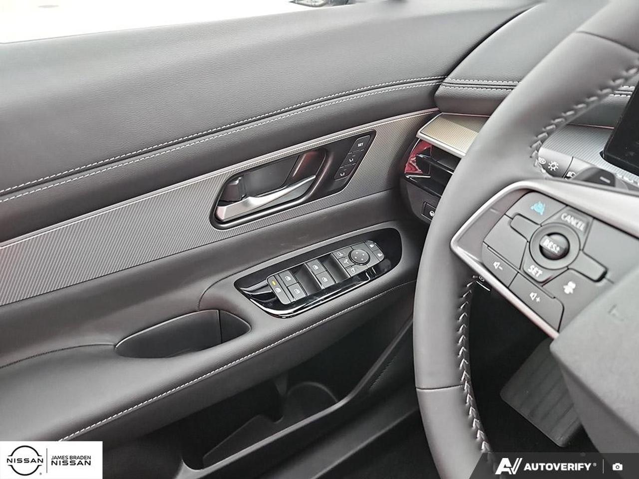 2027 Nissan Murano Platinum AWD Photo