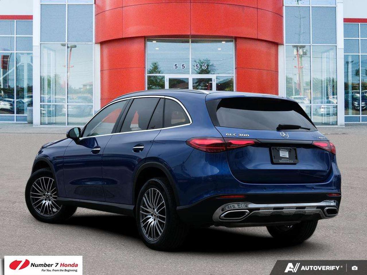 2024 Mercedes-Benz GLC GLC 300 *NO REPORTED ACCIDENTS*ONE OWNER Photo