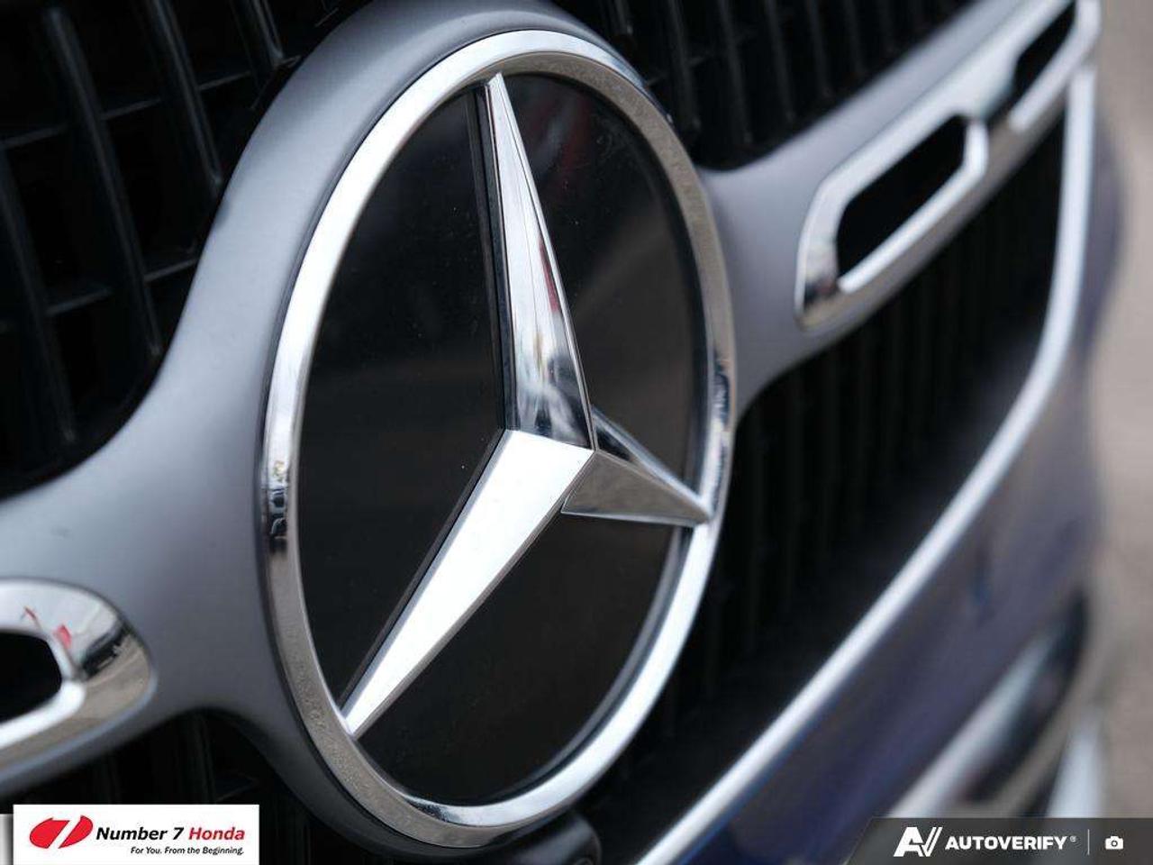 2024 Mercedes-Benz GLC GLC 300 *NO REPORTED ACCIDENTS*ONE OWNER Photo