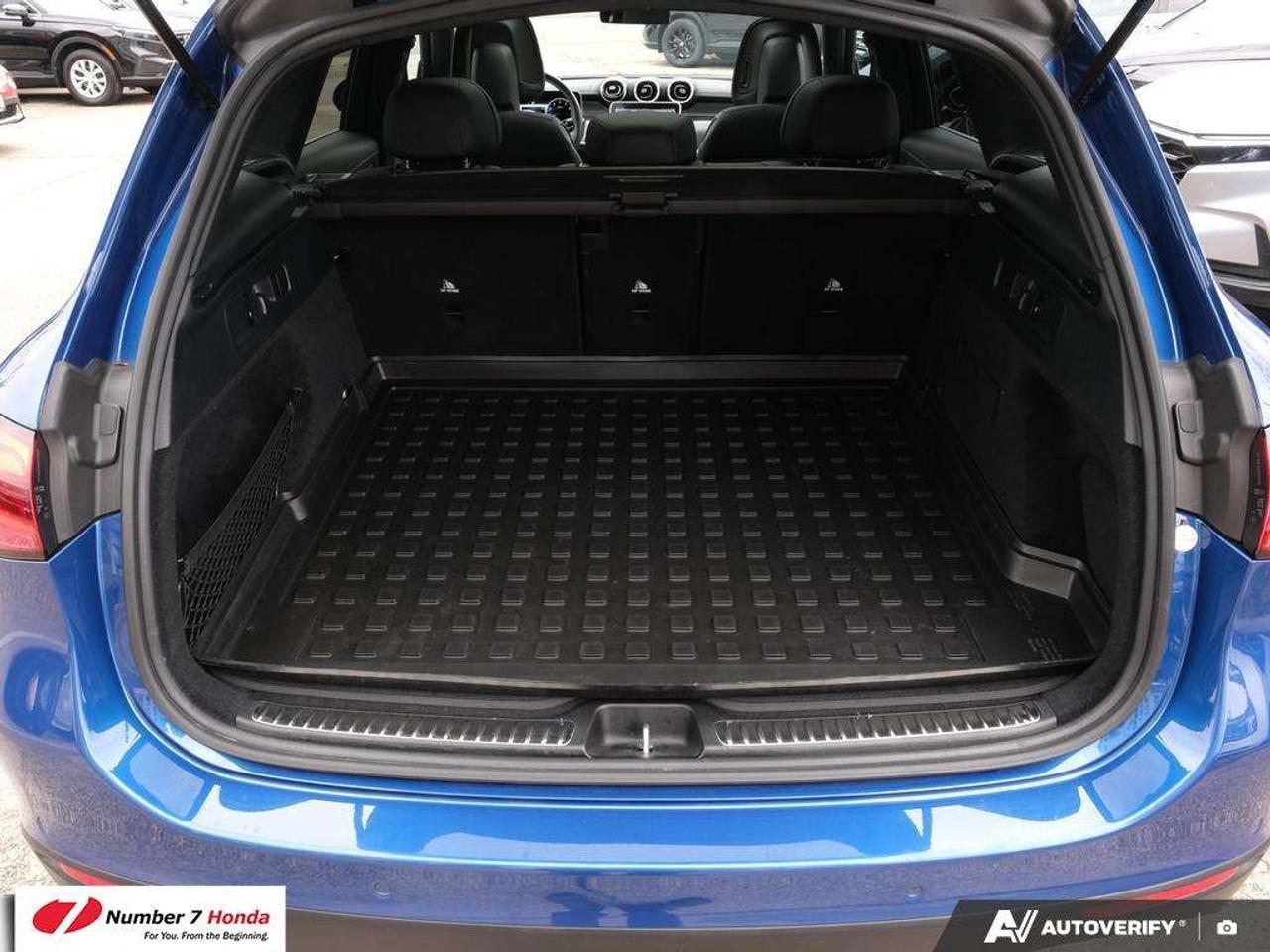 2024 Mercedes-Benz GLC GLC 300 *NO REPORTED ACCIDENTS*ONE OWNER Photo
