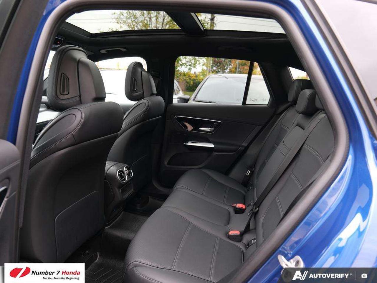 2024 Mercedes-Benz GLC GLC 300 *NO REPORTED ACCIDENTS*ONE OWNER Photo