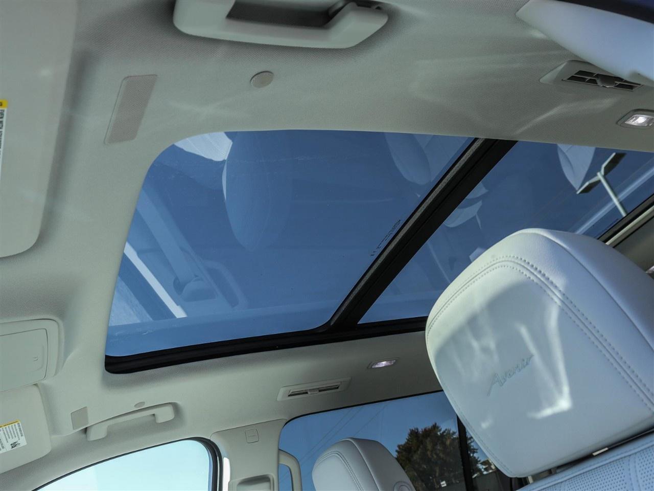 2027 Buick Enclave AWD 4dr Avenir Photo
