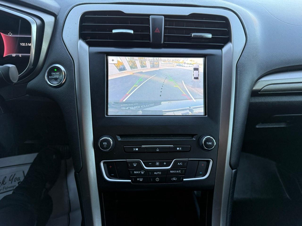 2017 Ford Fusion 4dr Sdn SE FWD Photo