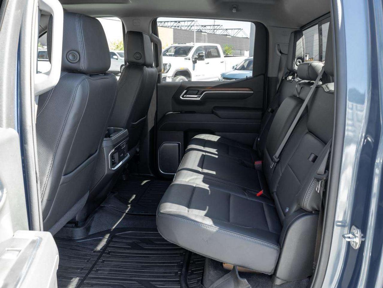 2025 GMC Sierra 1500 Crew Cab Standard Box 4-Wheel Drive Denali Photo