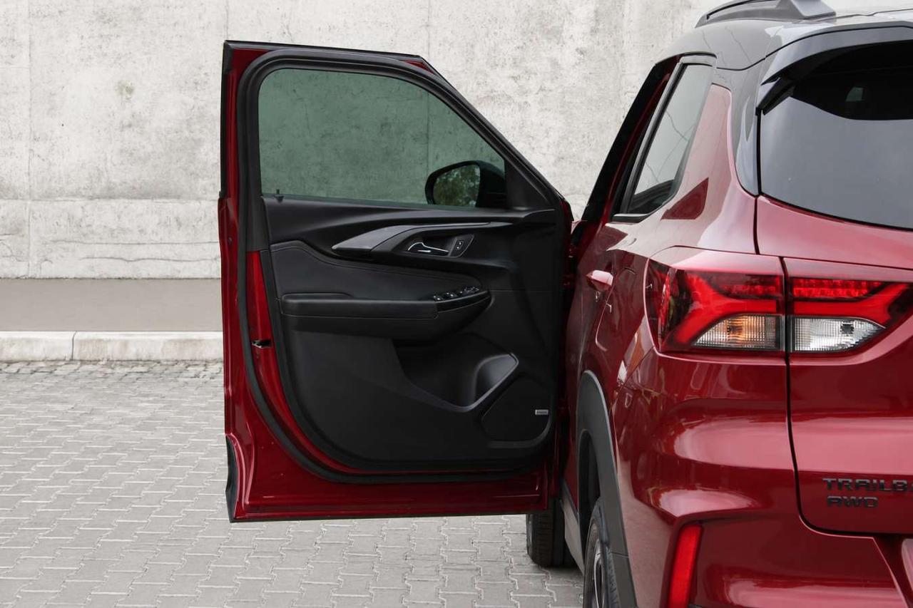2023 Chevrolet TrailBlazer RS  SiriusXM ReverseCamera ParkingSesnors AppleCar Photo
