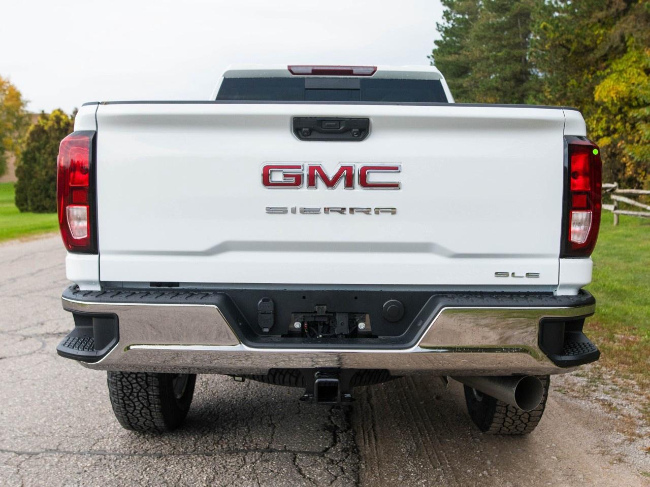 2026 GMC SIERRA 2500HD Crew Cab Standard Box 4-Wheel Drive SLE Photo4