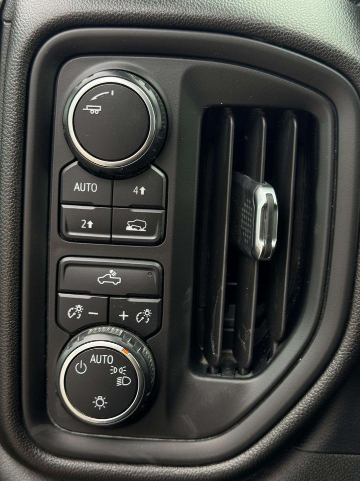 2019 Chevrolet Silverado 1500 4WD Double Cab 147 Work Truck 6'6 Box Photo