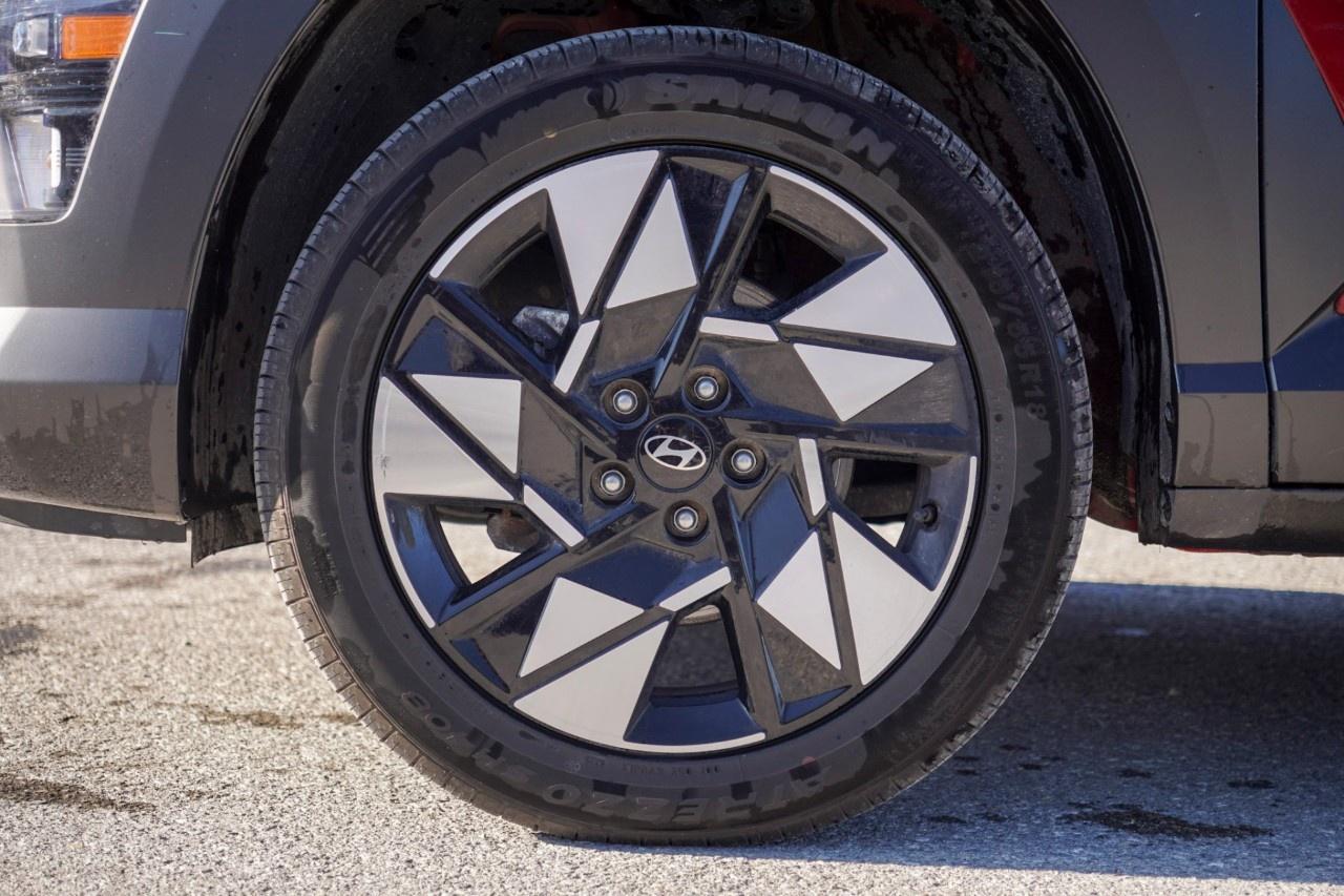 2025 Hyundai KONA 2.0L Preferred AWD w/Trend Package Photo5