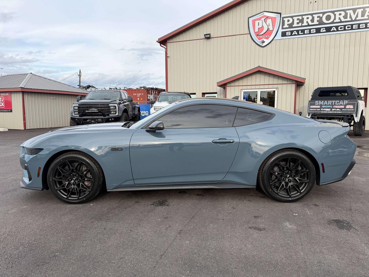 2024 Ford Mustang GT Premium Photo3