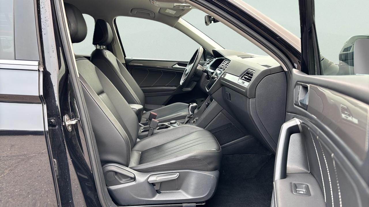 2024 Volkswagen Tiguan COMFORTLINE Photo