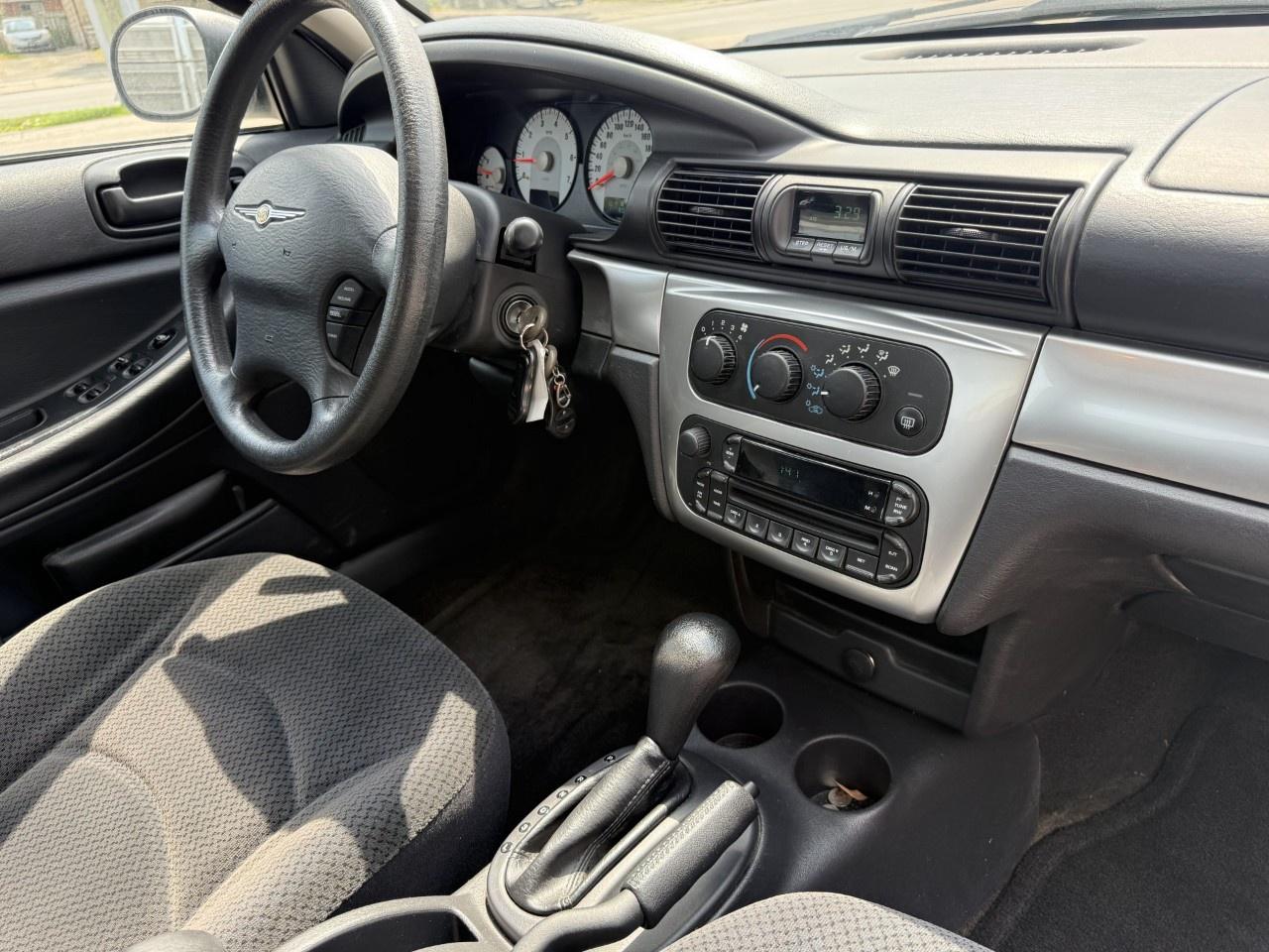 2005 Chrysler Sebring Sdn 4dr Sdn Touring Photo