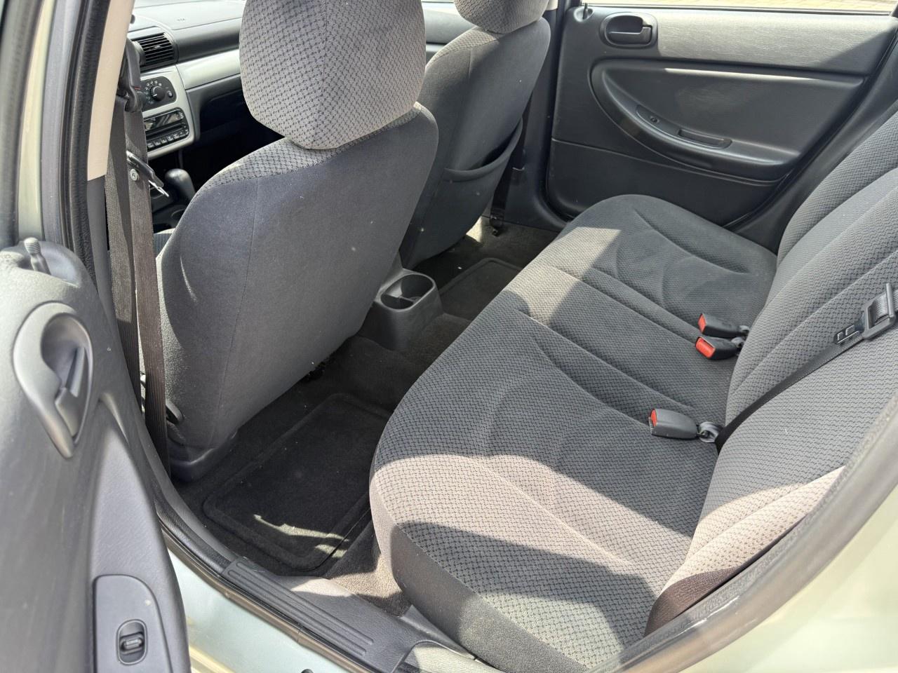 2005 Chrysler Sebring Sdn 4dr Sdn Touring Photo