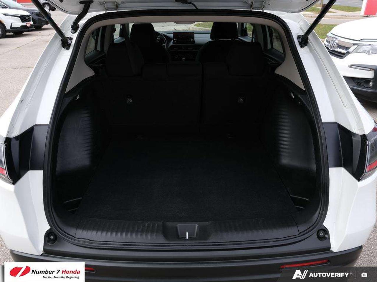 2023 Honda HR-V LX *EXTENDED POWERTRAIN WARRANTY*NO REPORTED ACCIDENTS*ONE OWNER Photo