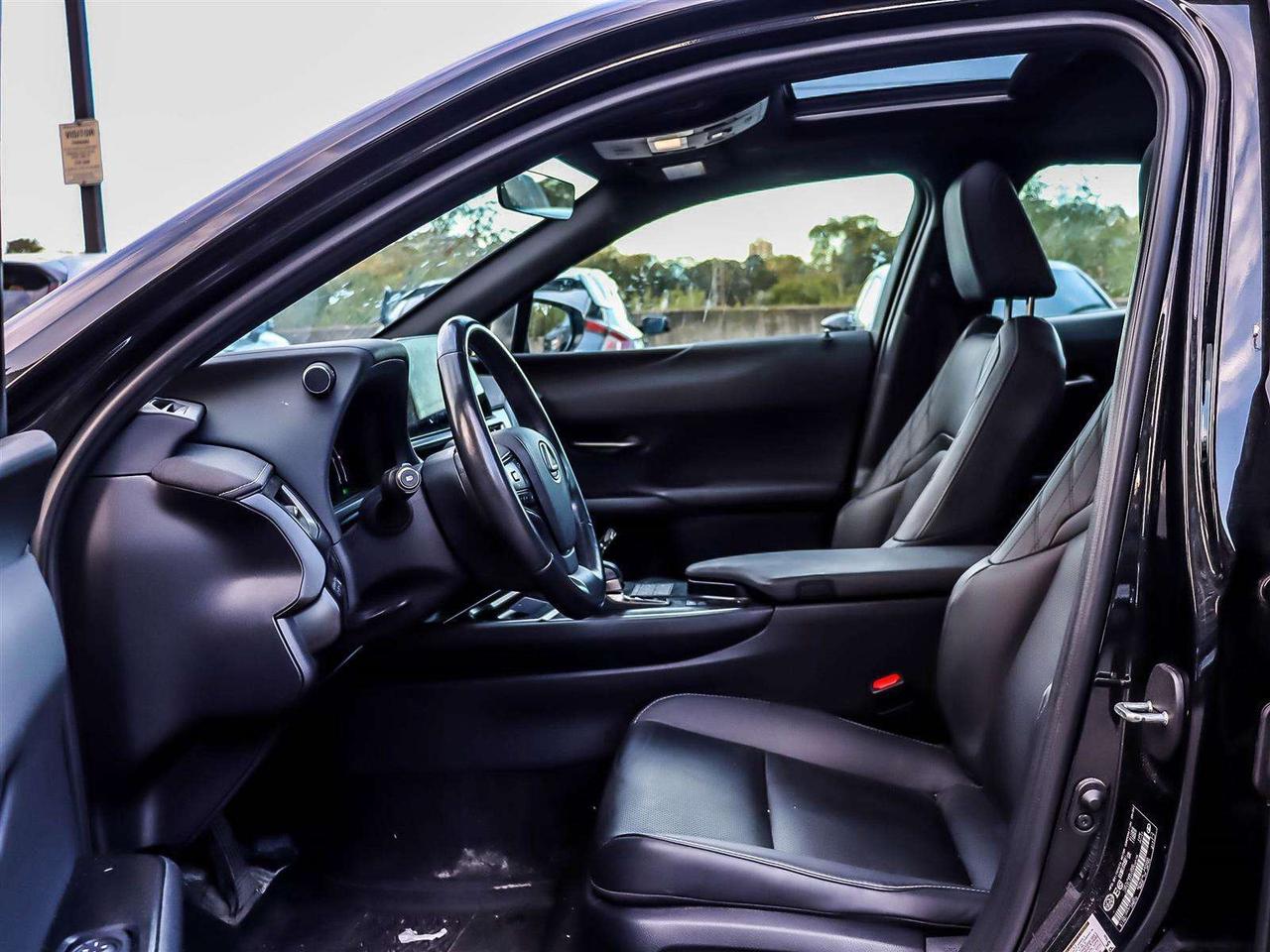 2025 Lexus UX UX 300H HYBRID AWD ADAPTIVE CRUISE POWER SEATS Photo