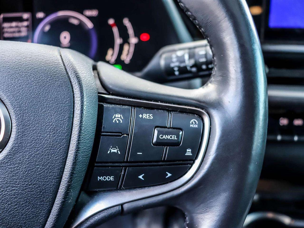 2025 Lexus UX UX 300H HYBRID AWD ADAPTIVE CRUISE POWER SEATS Photo