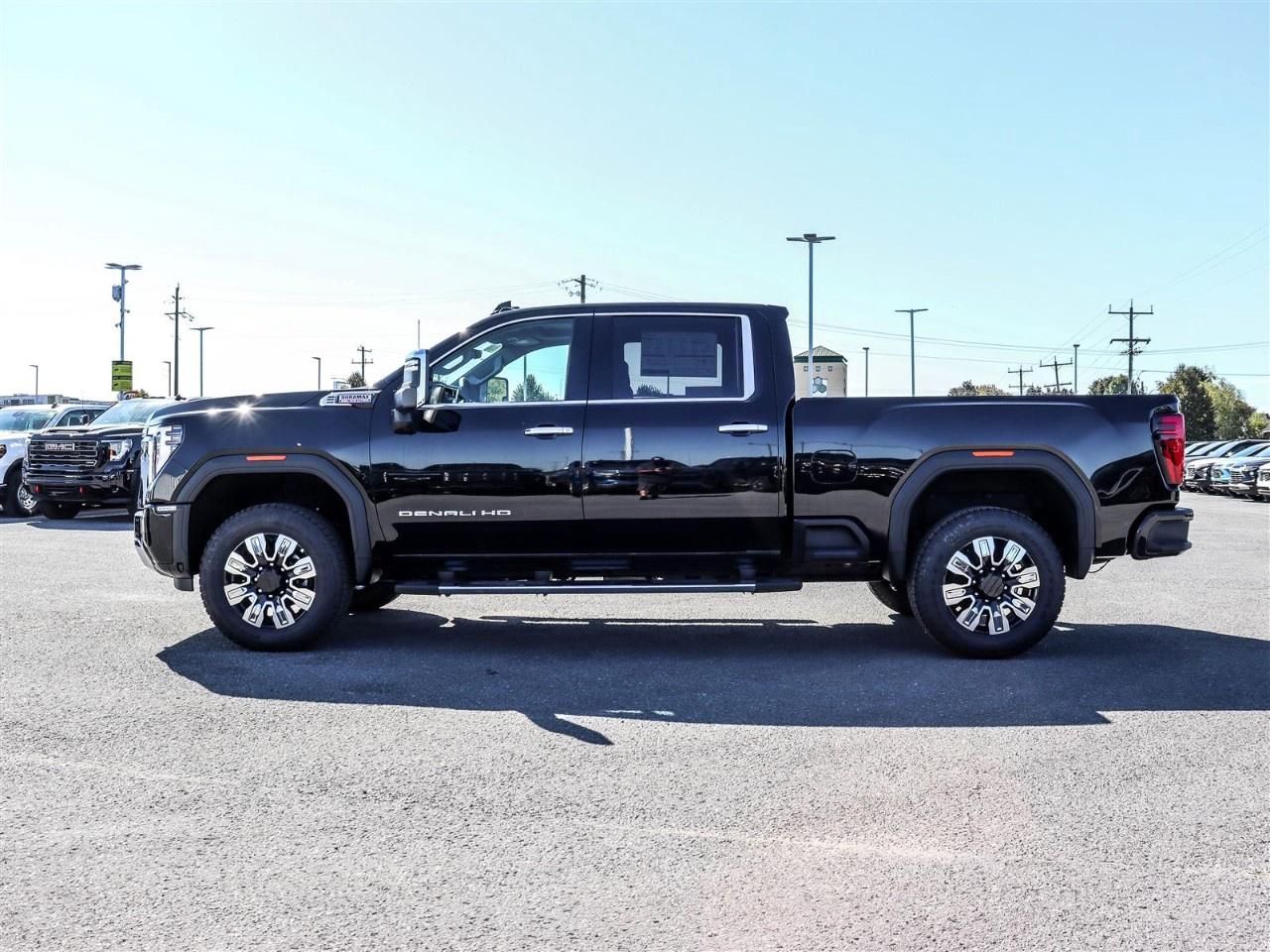 2026 GMC SIERRA 2500HD Crew Cab Standard Box 4-Wheel Drive Denali Photo
