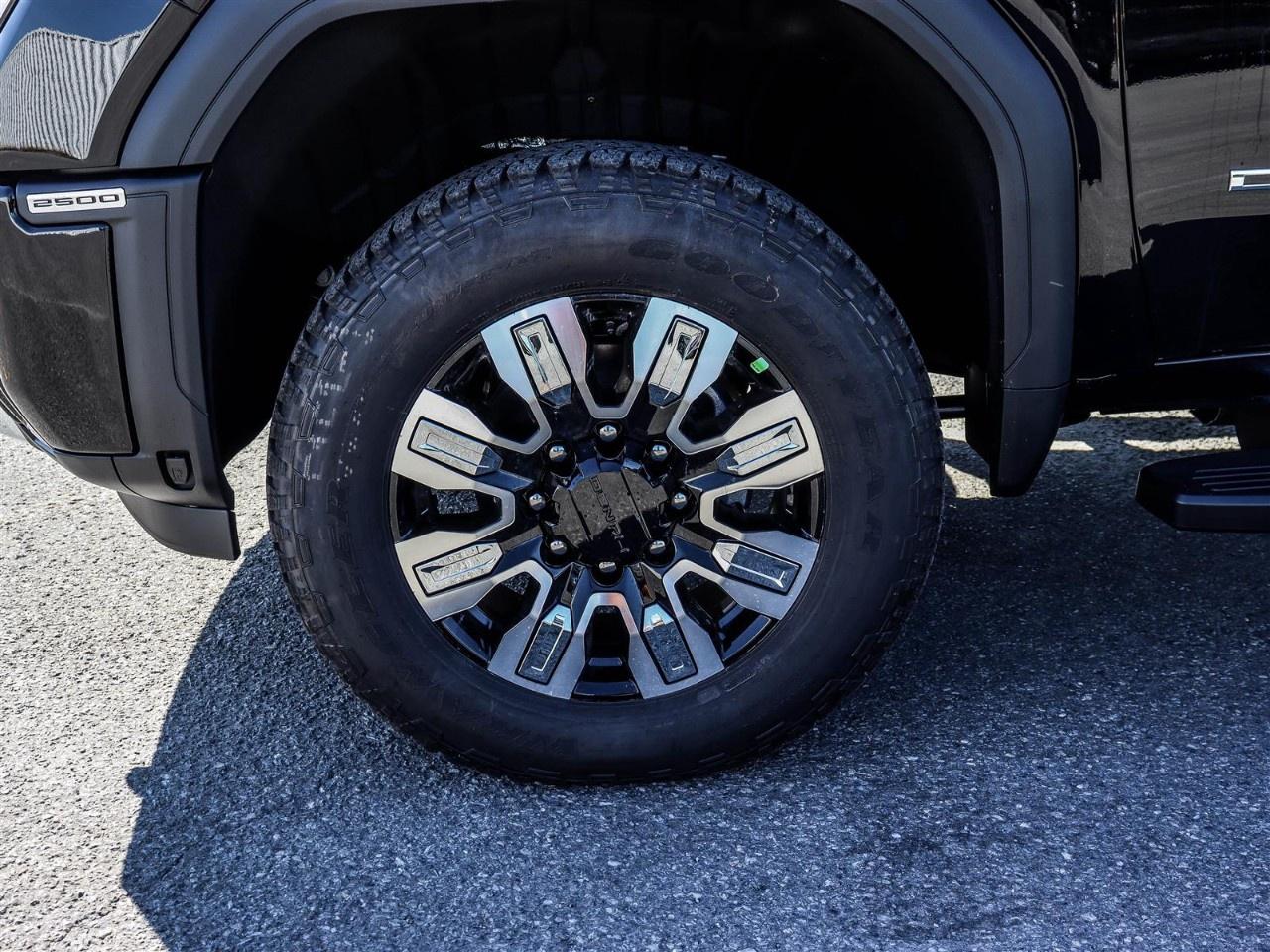 2026 GMC SIERRA 2500HD Crew Cab Standard Box 4-Wheel Drive Denali Photo