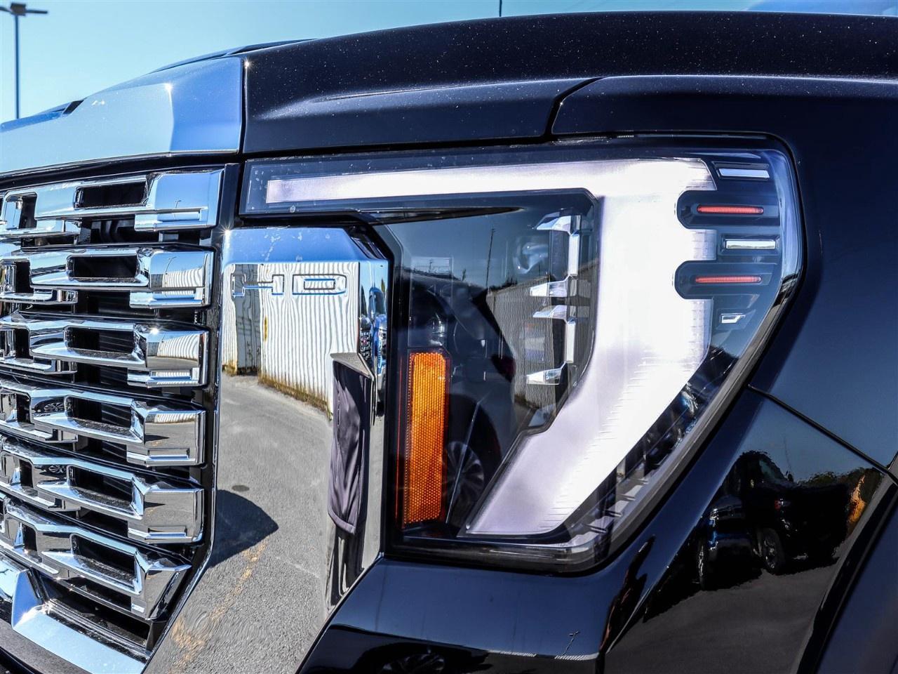 2026 GMC SIERRA 2500HD Crew Cab Standard Box 4-Wheel Drive Denali Photo