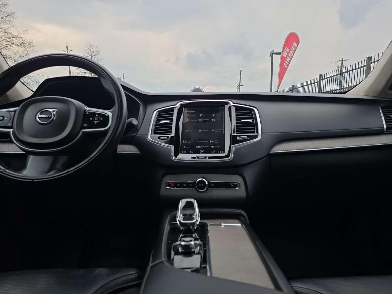 2022 Volvo XC90 T8 eAWD PHEV Inscription * NO ACCIDENTS / BOWERS & WILKINS / DRIVER ASSIST Photo