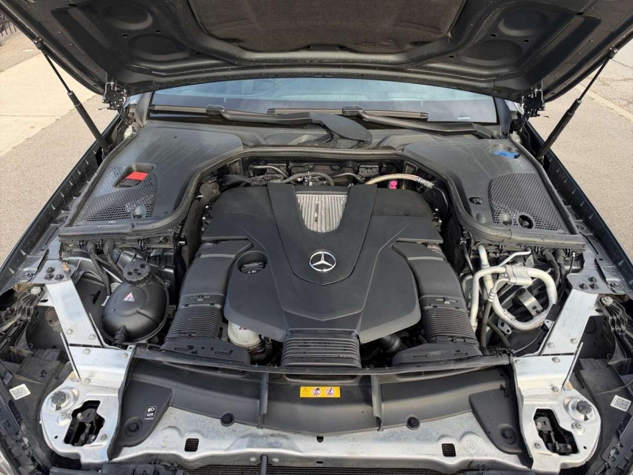 2018 Mercedes-Benz E-Class E400 4MATIC Coupe AMG PKG * NO ACCIDENTS / BURMESTER / HUD / AMBIENT Photo