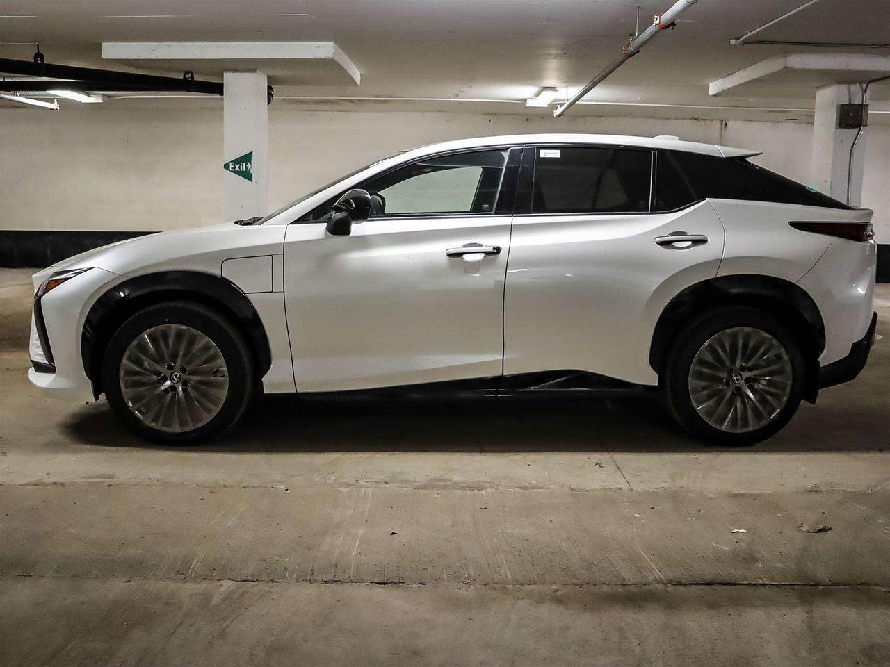 2025 Lexus RZ EXECUTIVE AWD MARK LEVINSON HUD Photo4