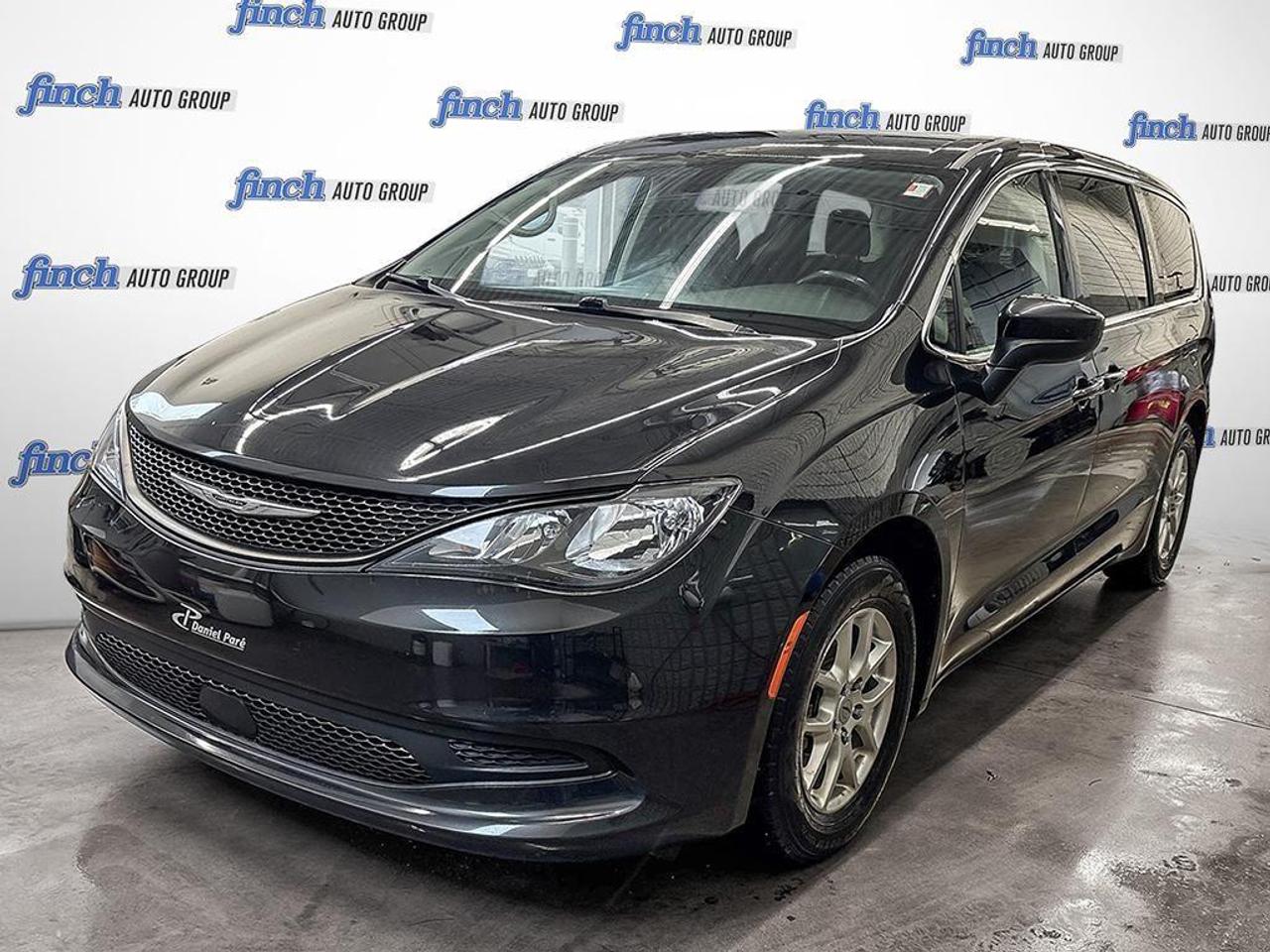 2022 Chrysler Grand Caravan SXT Front-Wheel Drive Passenger Van Photo0