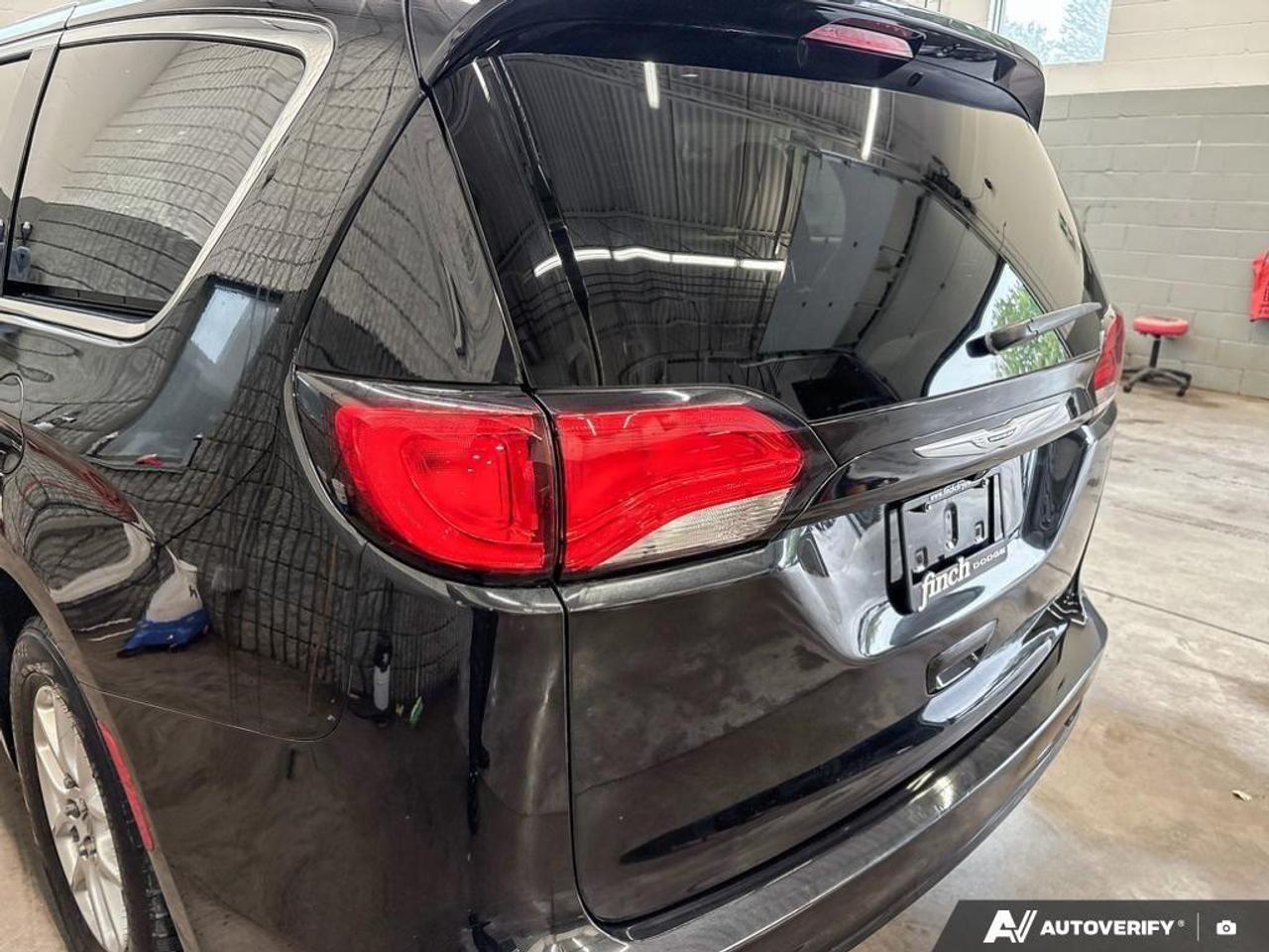 2022 Chrysler Grand Caravan SXT Front-Wheel Drive Passenger Van Photo