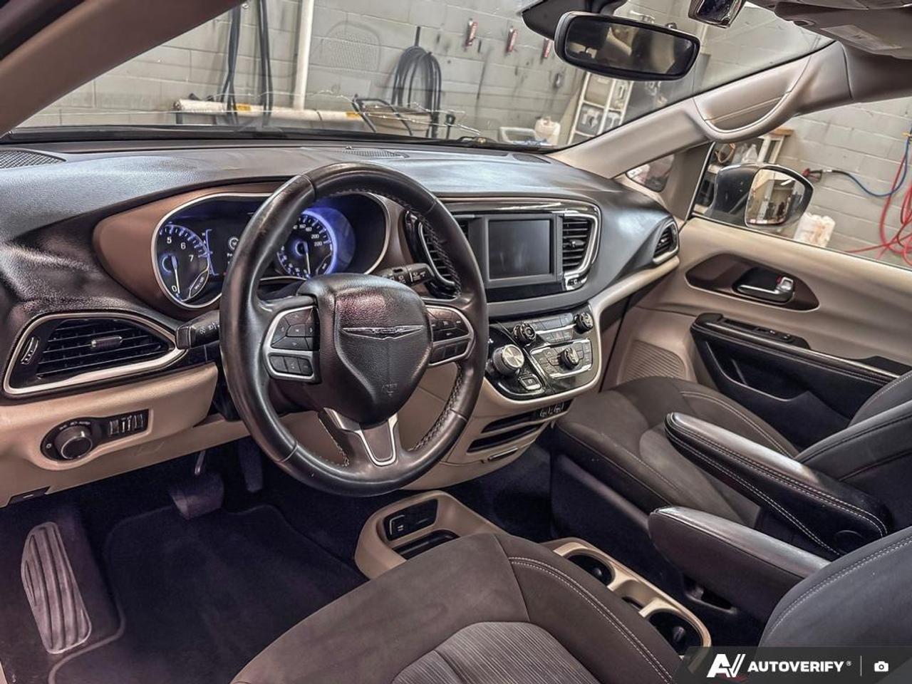 2022 Chrysler Grand Caravan SXT Front-Wheel Drive Passenger Van Photo