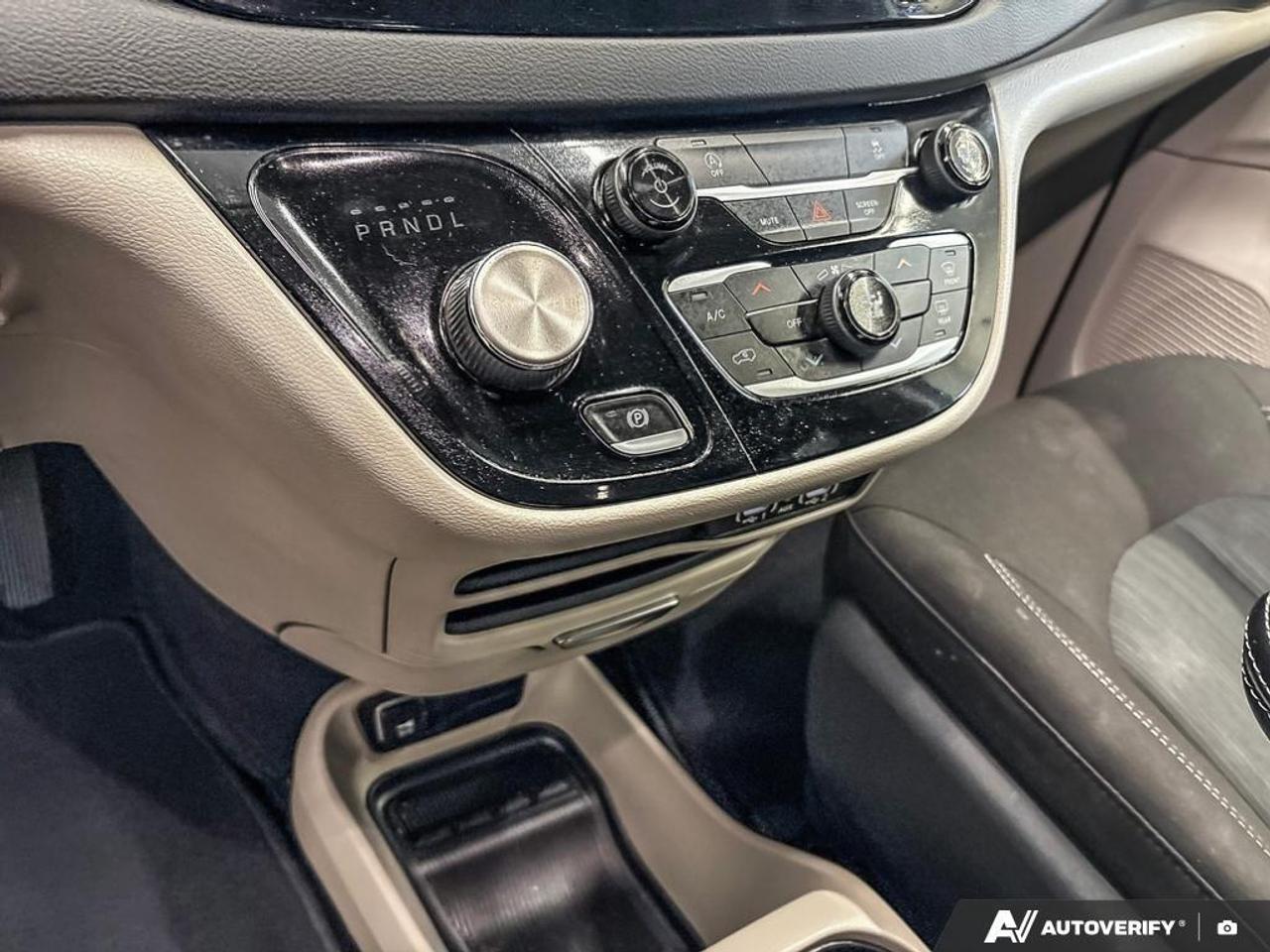 2022 Chrysler Grand Caravan SXT Front-Wheel Drive Passenger Van Photo