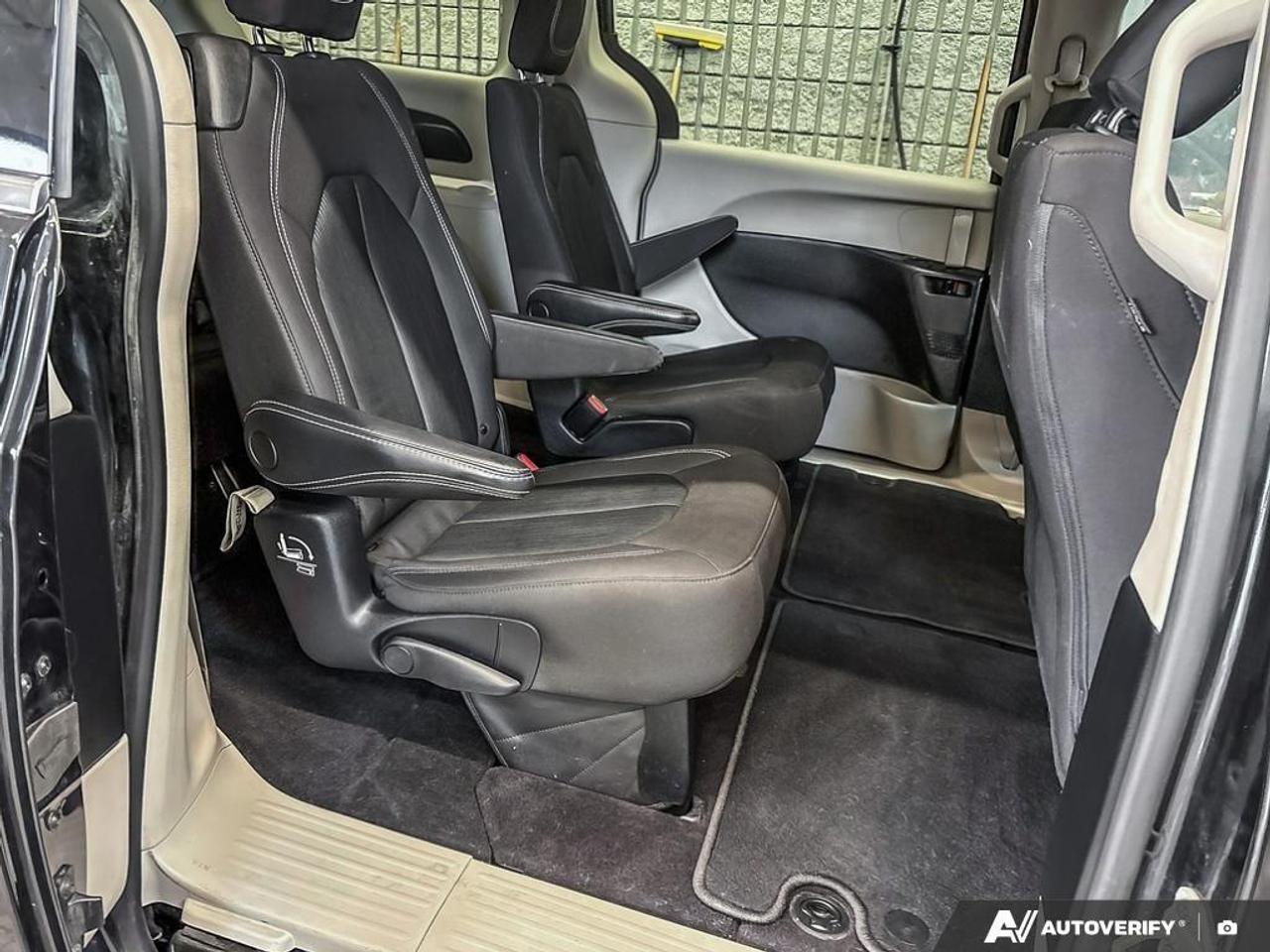2022 Chrysler Grand Caravan SXT Front-Wheel Drive Passenger Van Photo