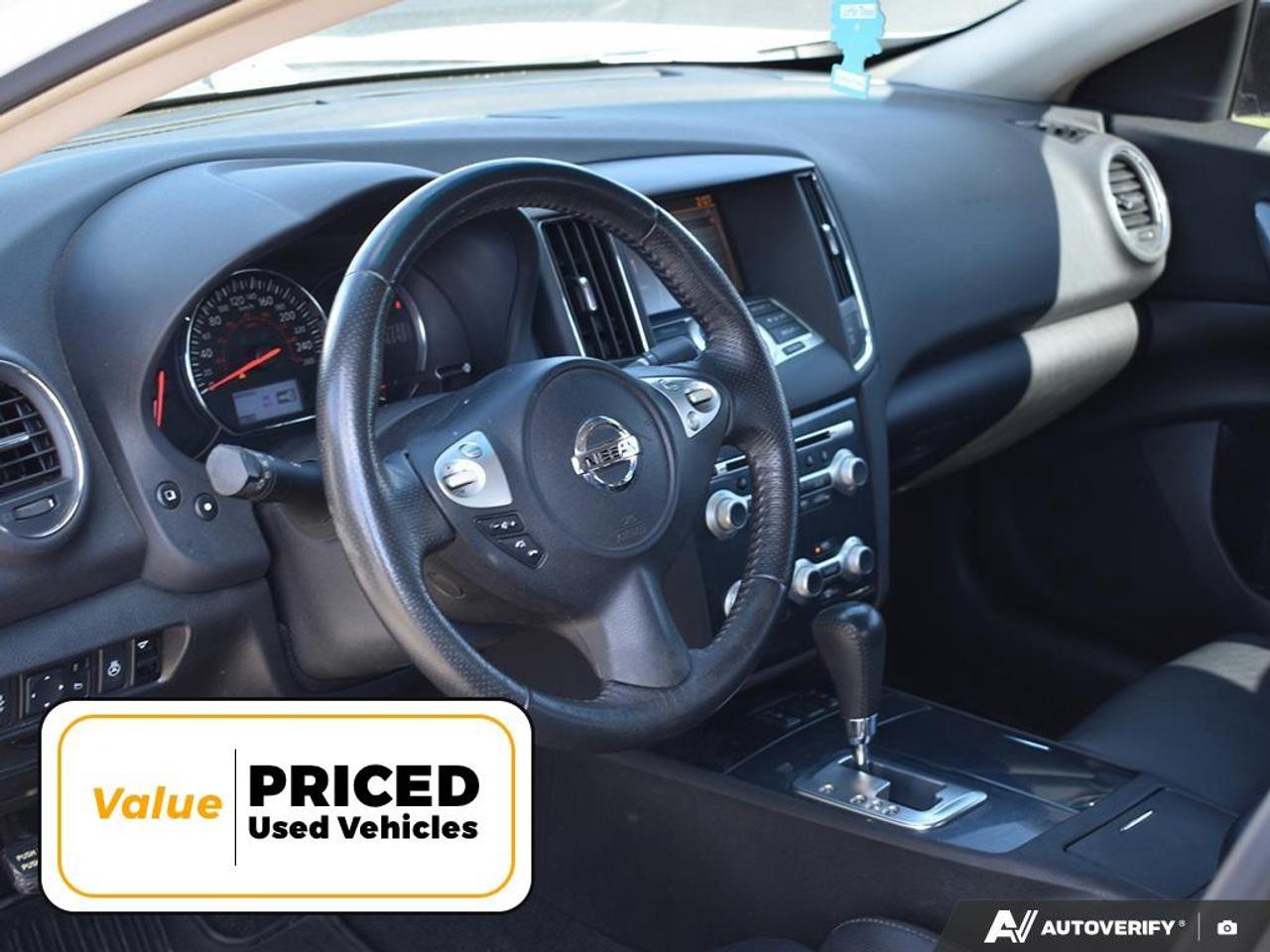 2012 Nissan Maxima SV 4dr Sedan Photo