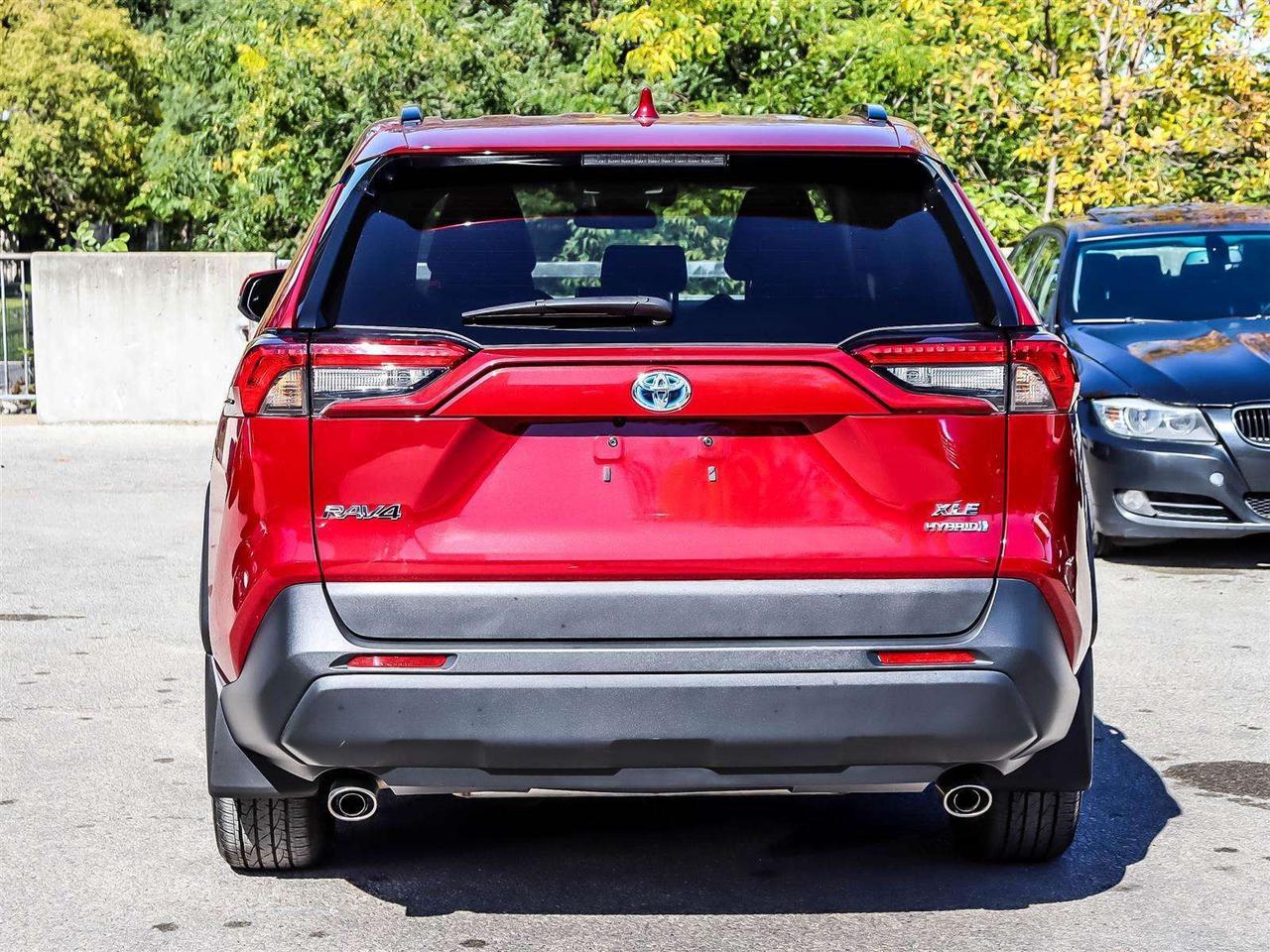 2024 Toyota RAV4 HYBRID XLE AWD ADAPTIVE CRUISE LANE DEPARTURE Photo
