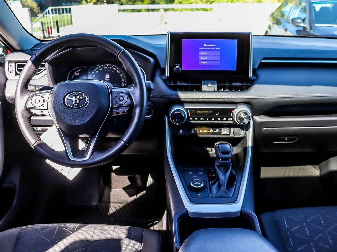 2024 Toyota RAV4 HYBRID XLE AWD ADAPTIVE CRUISE LANE DEPARTURE Photo