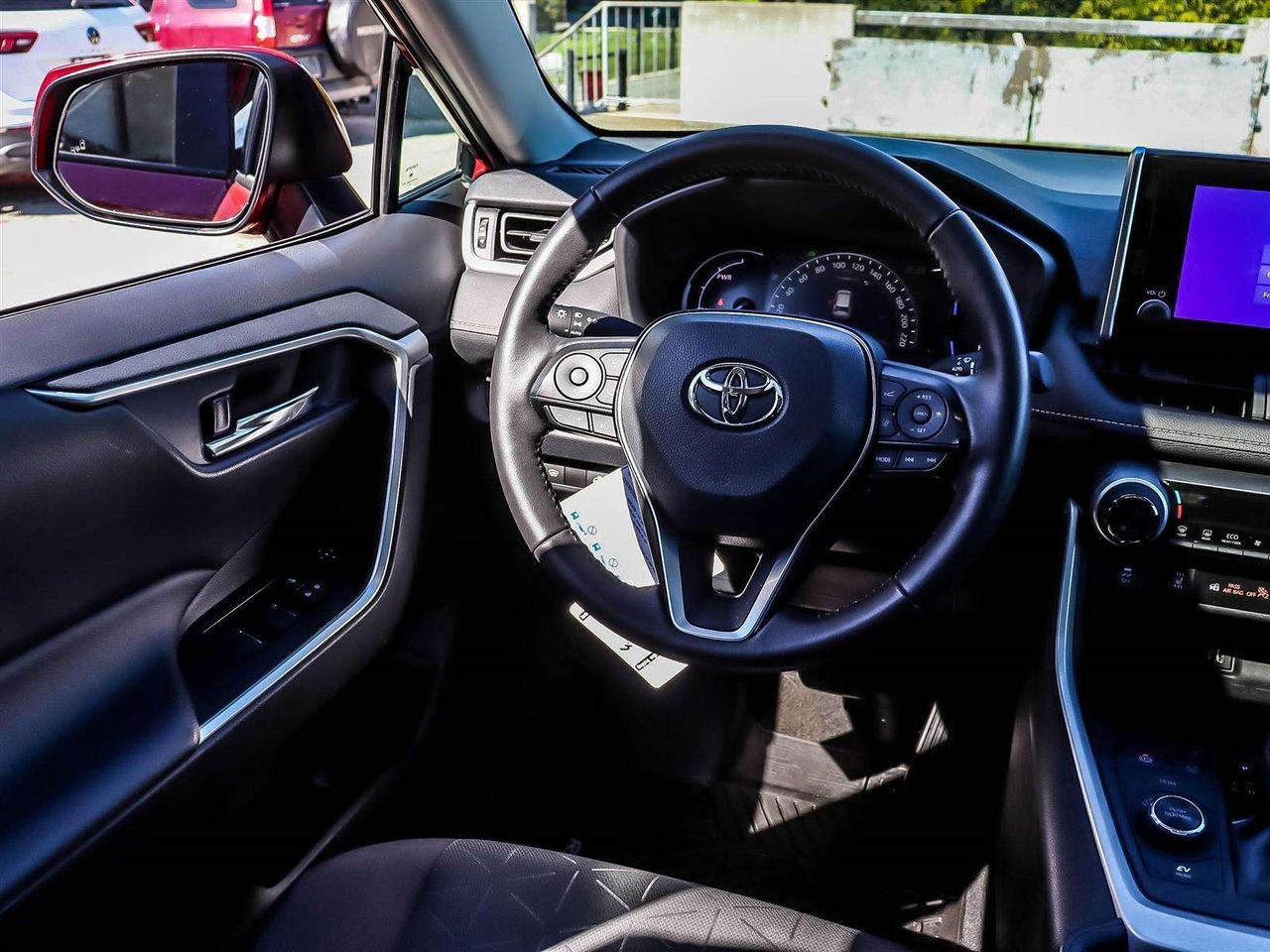 2024 Toyota RAV4 HYBRID XLE AWD ADAPTIVE CRUISE LANE DEPARTURE Photo