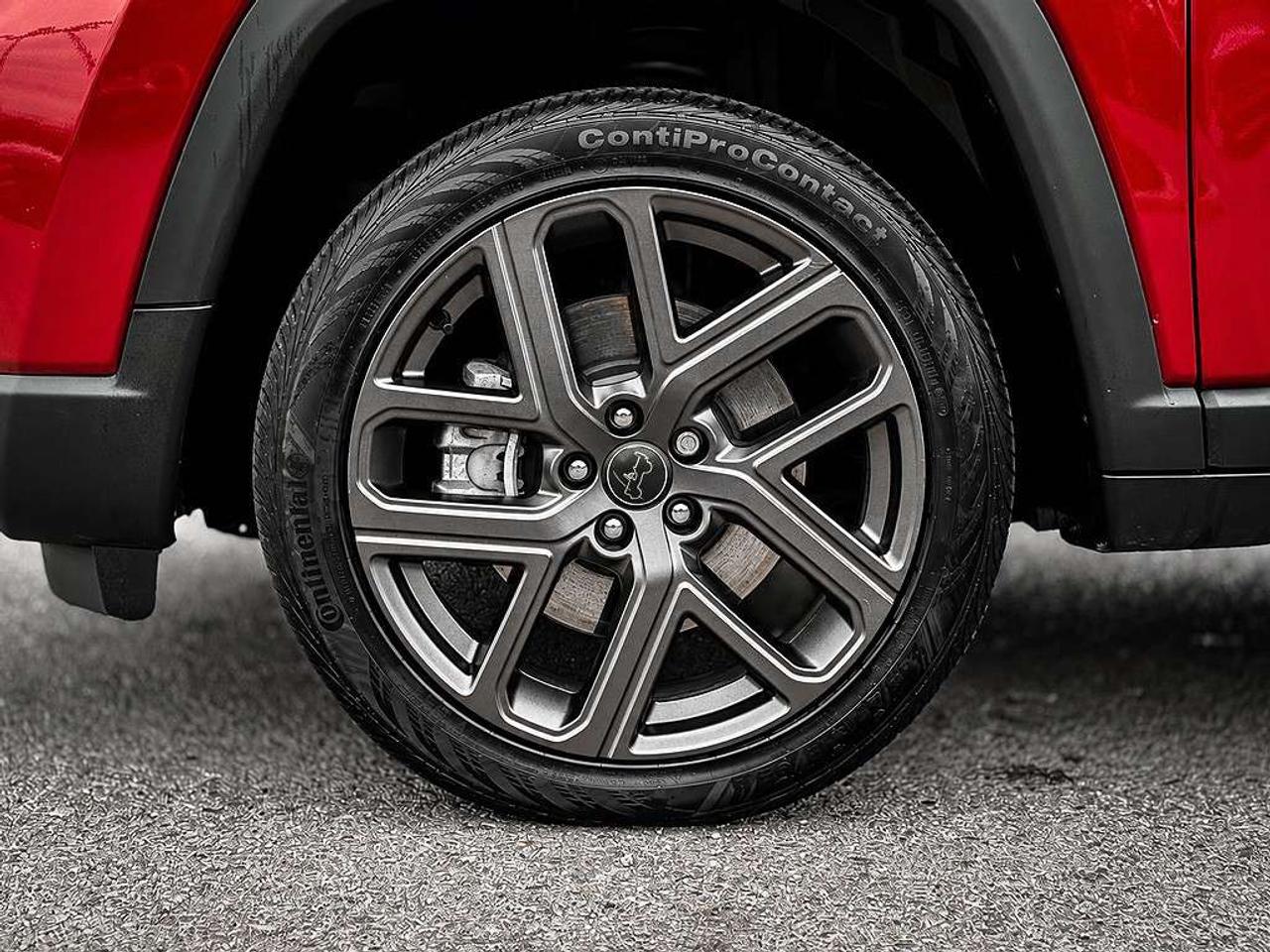 2026 Jeep Compass Limited   LIMITED ALTITUDE   PANO ROOF   ALPINE AUDIO   ADAPTIVE CRUISE   NAVIGATION Photo