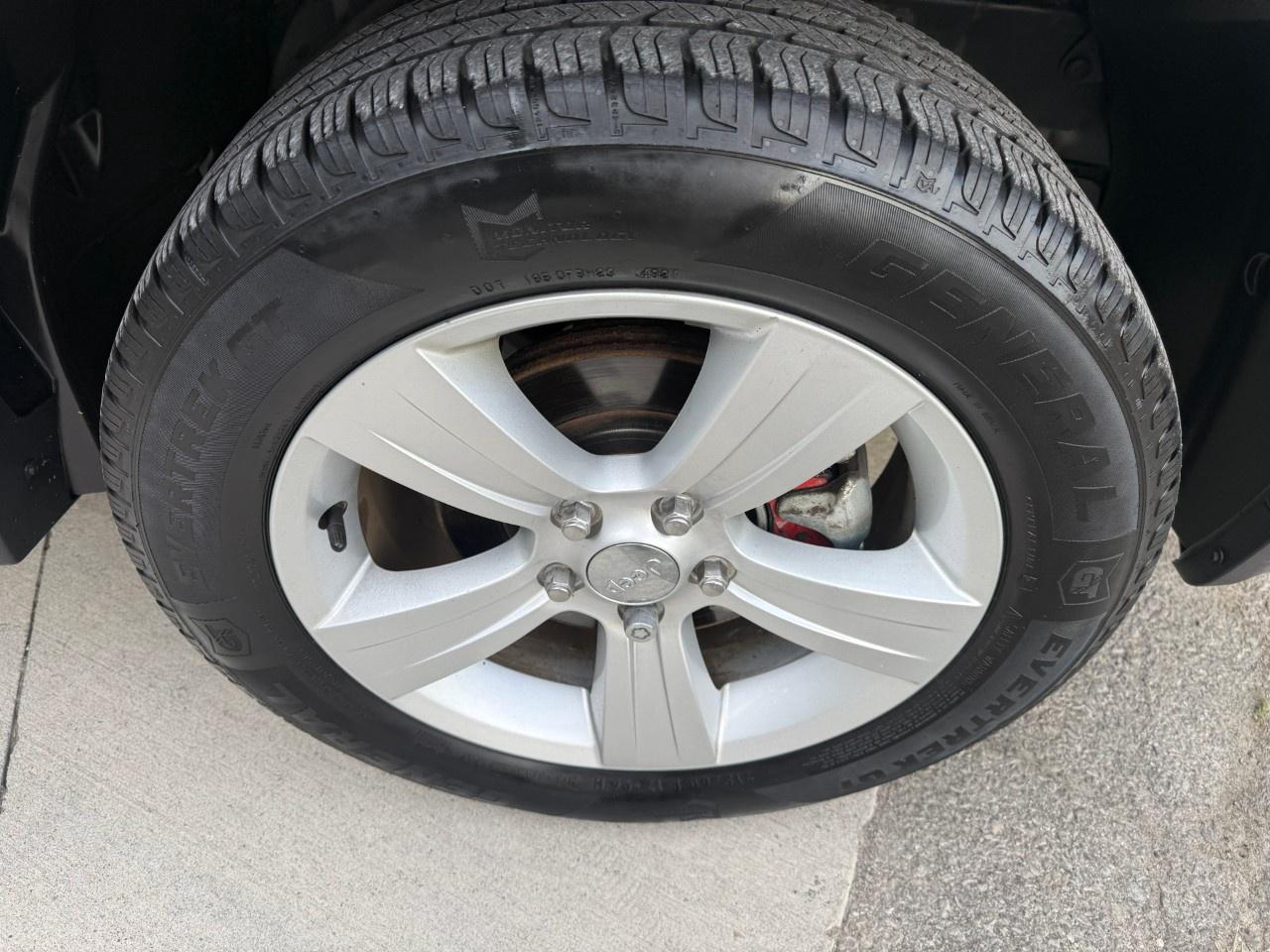 2015 Jeep Compass FWD 4DR HIGH ALTITUDE Photo