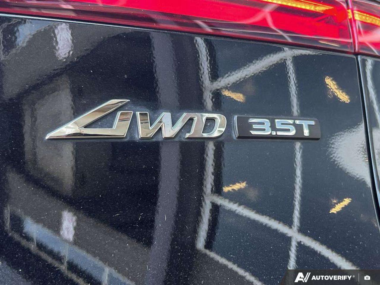 2024 Genesis GV70 3.5T Sport Plus w/o LSD   3.5L TURBO   MASSAGE SEATS Photo