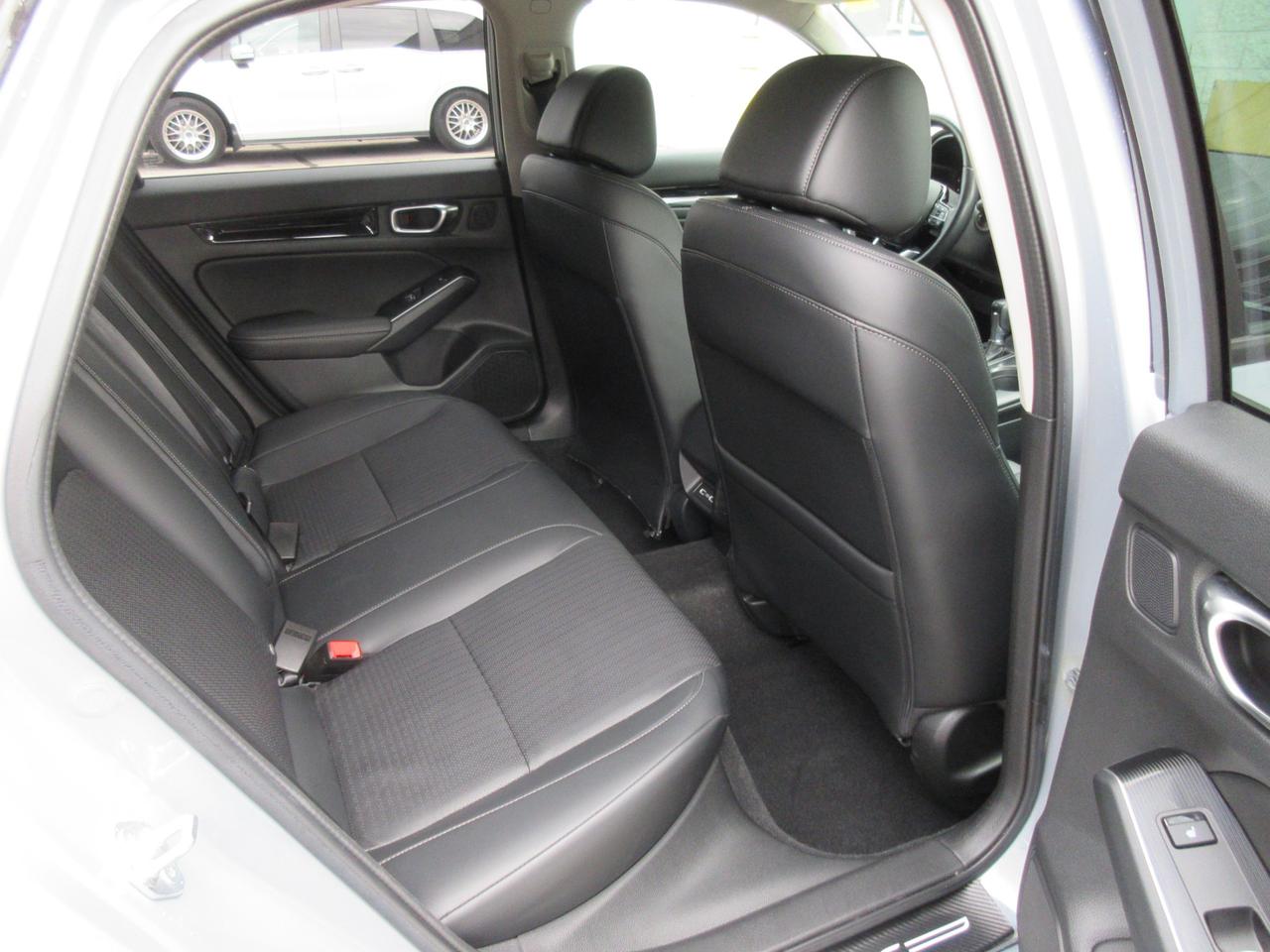 2023 Honda Civic Touring 4dr Sedan Photo