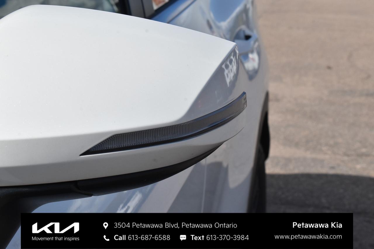 2026 Kia Sportage Hybrid EX 4dr All-Wheel Drive Photo3