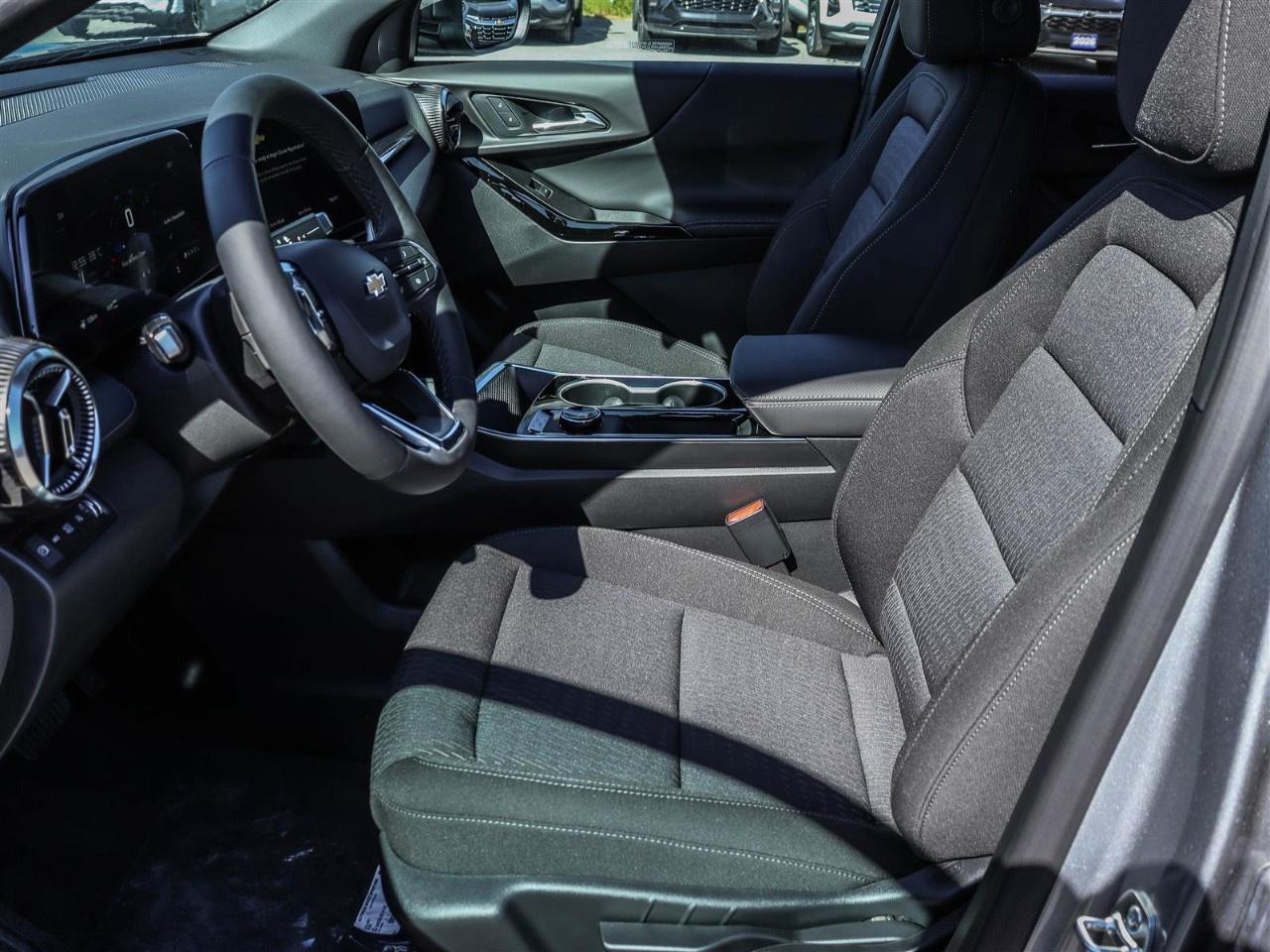 2027 Chevrolet Equinox AWD LT Photo