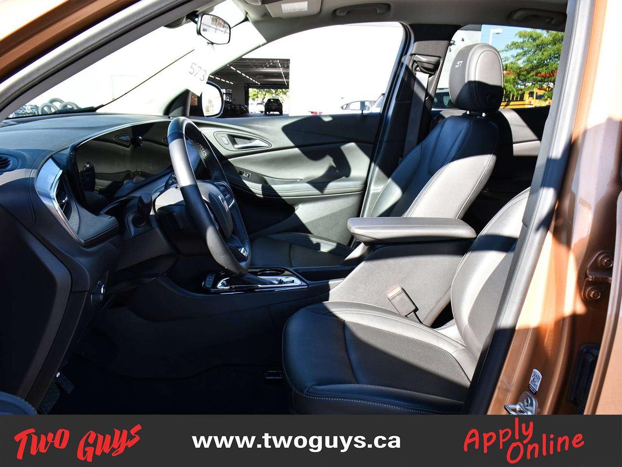 2024 Buick Encore Sport Touring   AWD   Leather   Panoroof   Advance Photo