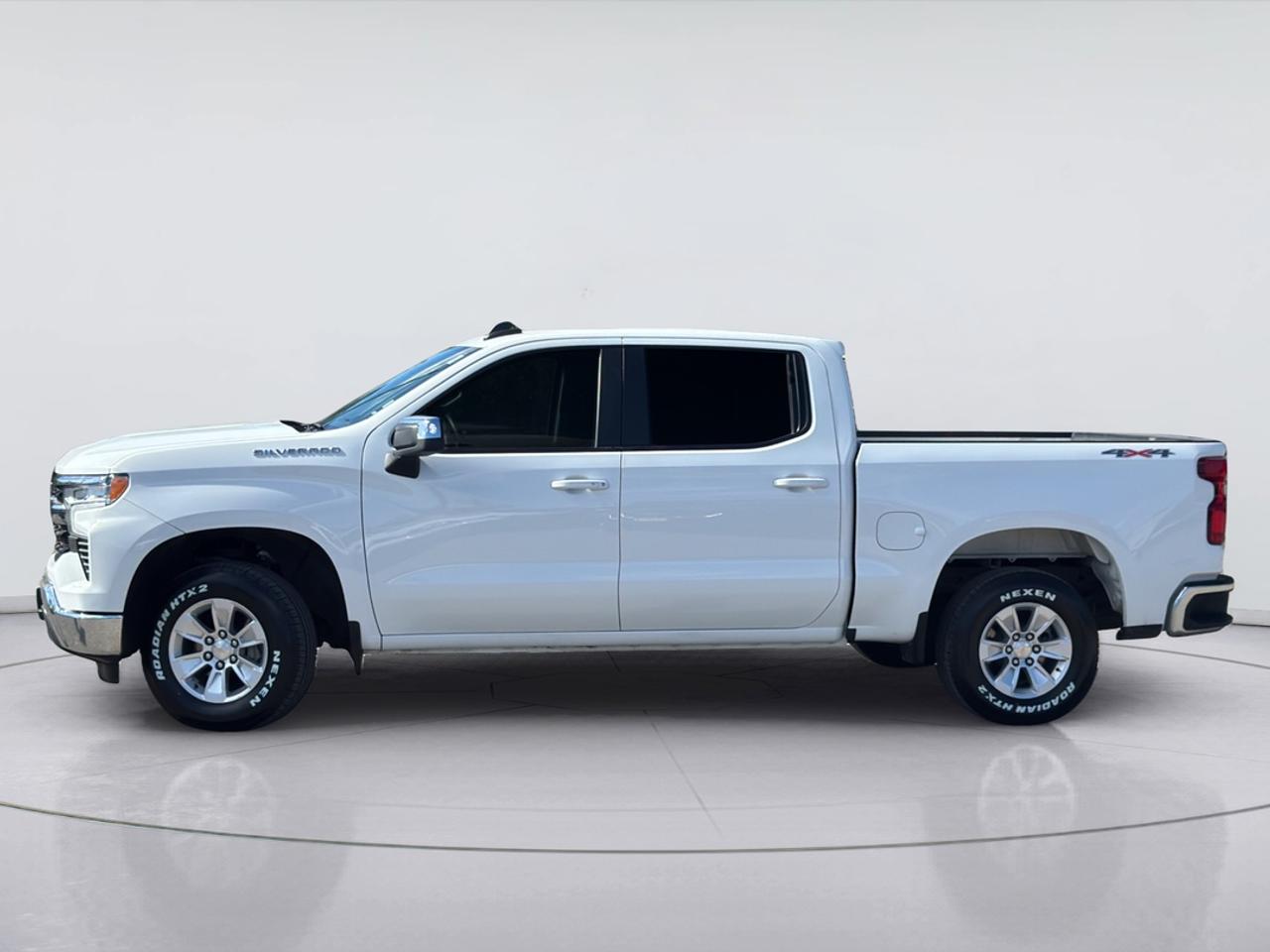 2025 Chevrolet Silverado 1500 LT Photo