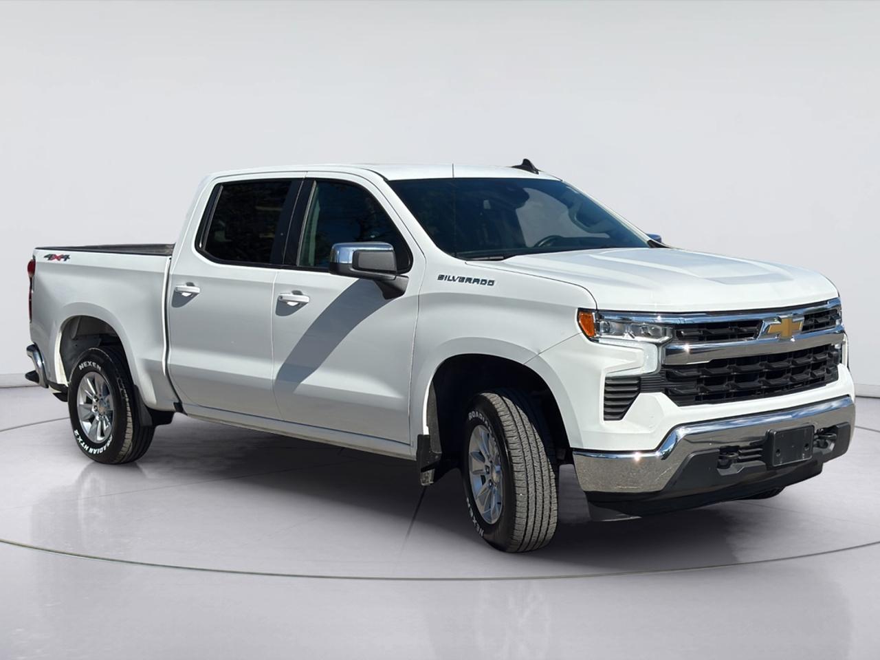 2025 Chevrolet Silverado 1500 LT Photo