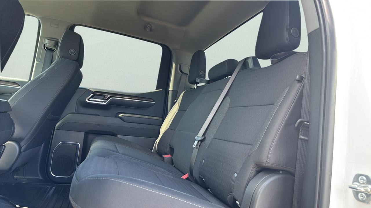 2025 Chevrolet Silverado 1500 LT Photo
